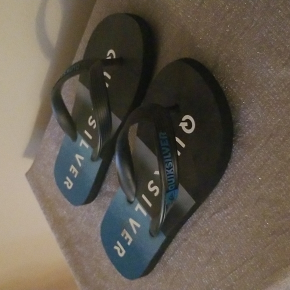 Quicksilver flipflops - Picture 3 of 3